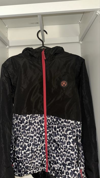 Ски яке марка Crivit размер S обличано две три пъти