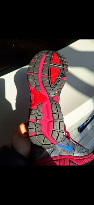 Дамски маратонки Nike 37,5