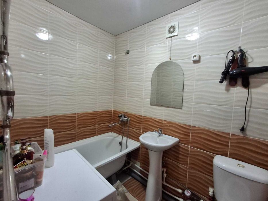 2х комнатная квартира в 16 микрорайоне на 4 этаже из 5, Франко, 2