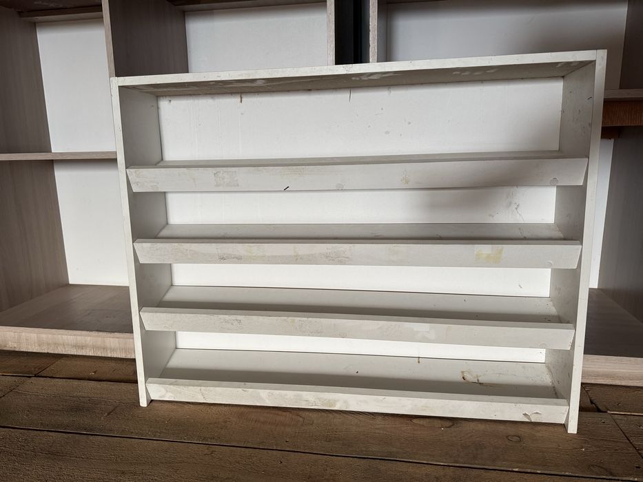 Полка под товар подвесная