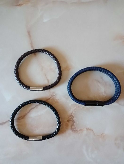 Bratari barbati, Noi - Brasov