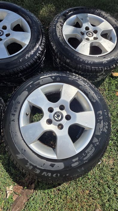 Vând Jante skoda originale 195/65/R15