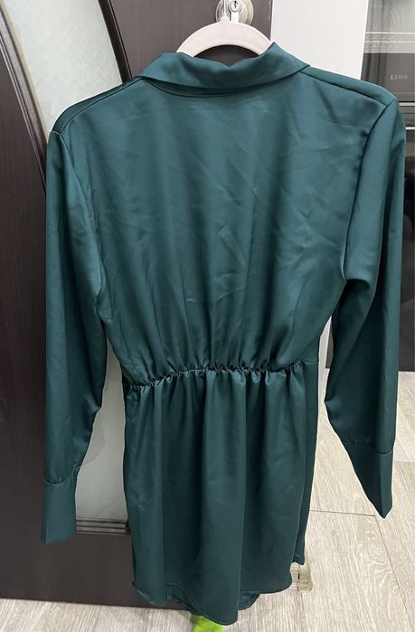 Елегантна рокля