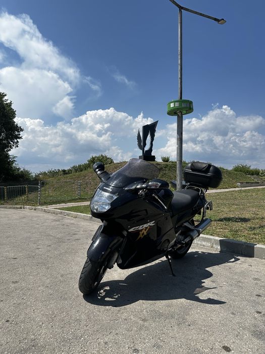 Honda cbr 1100 xx superblackbird