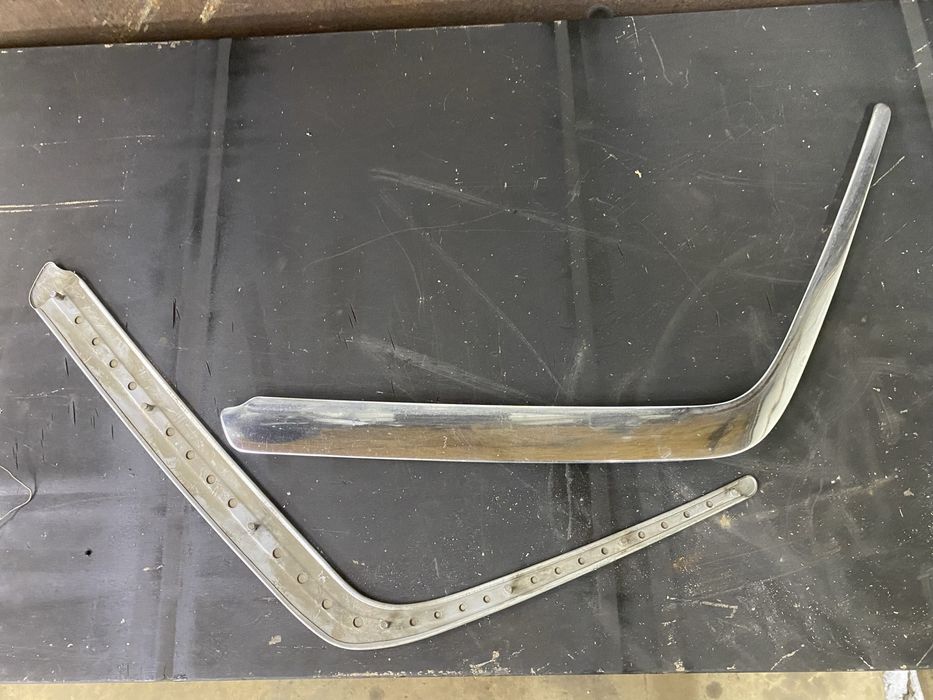 Сабля бампера передняя никель Мерседе w124 e500 молдинг