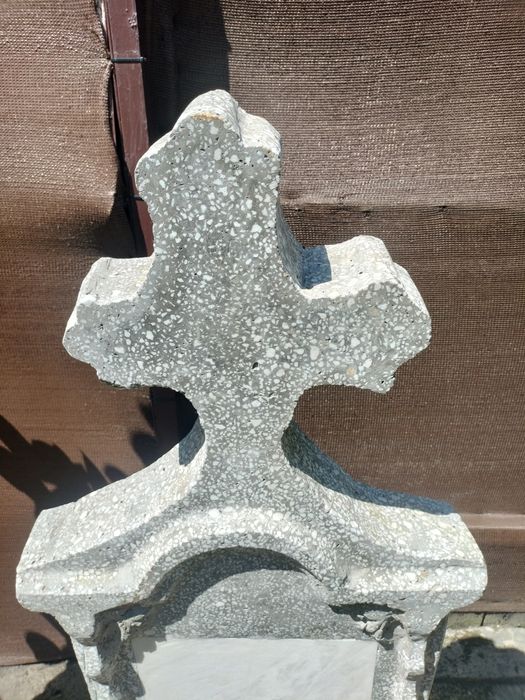 Cruce funerara noua ,din beton spălat cu marmura alba și model!