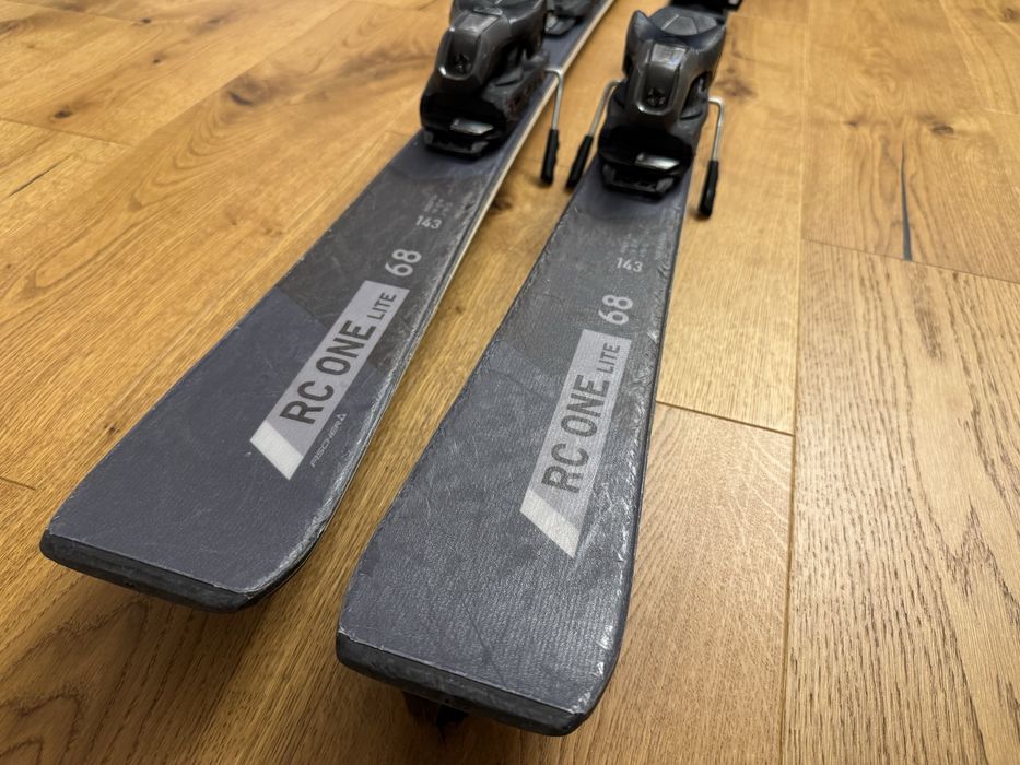 Ski-uri Fischer RC One 68, 143 cm