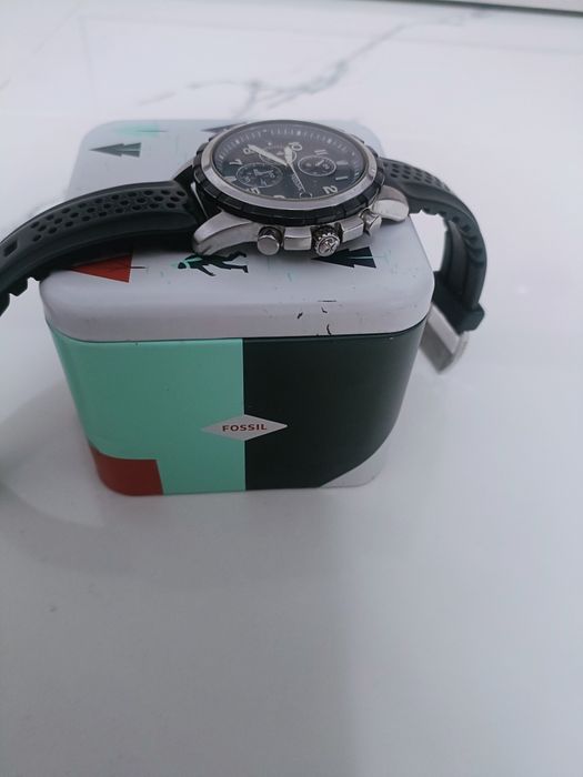 Vând ceas Fosil în stare foarte buna