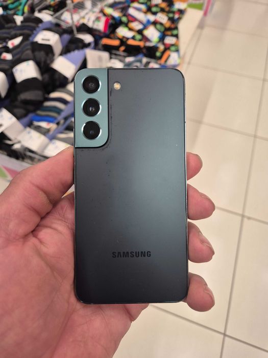 Продавам samsung  galaxy s22