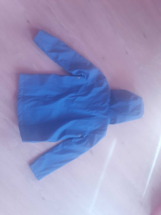 Детско яке против дъжд и вятър