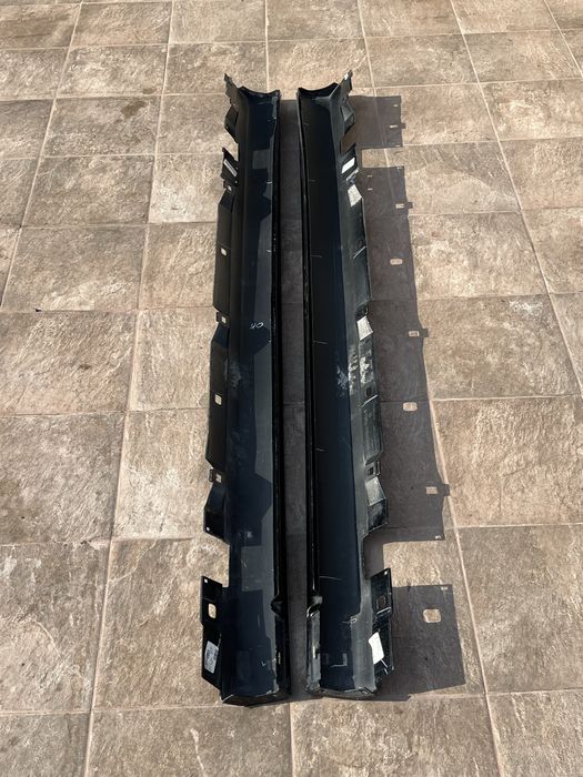 Задна броня и прагове за мерцедес w177 а класа седан