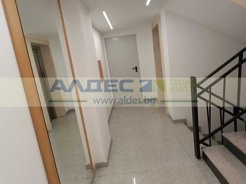 Дава се под наем Двустаен апартамент в София, Център - 68 кв.м за 650 € - Снимка #10