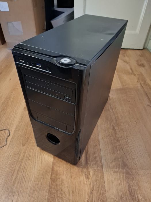 Carcasă PC Middle Tower ATX cu DVD-ROM inclus, Ventilator inclus + USB 3.0 Frontal