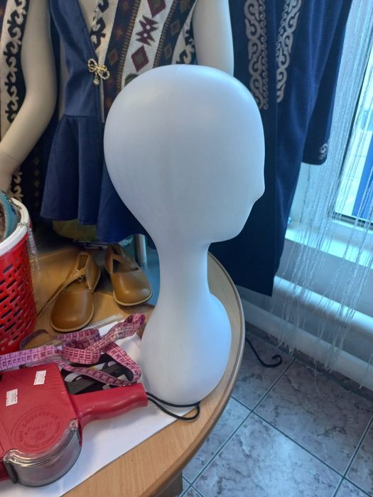 Срочно продам детские манекены головы