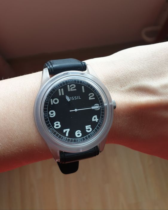 Продам часы Fossil