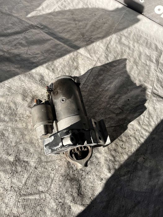 Стартер BMW 5 G30 2бр.