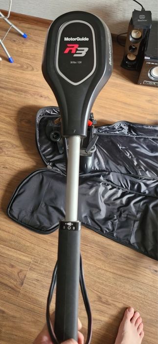 Лодка с эл. мотором