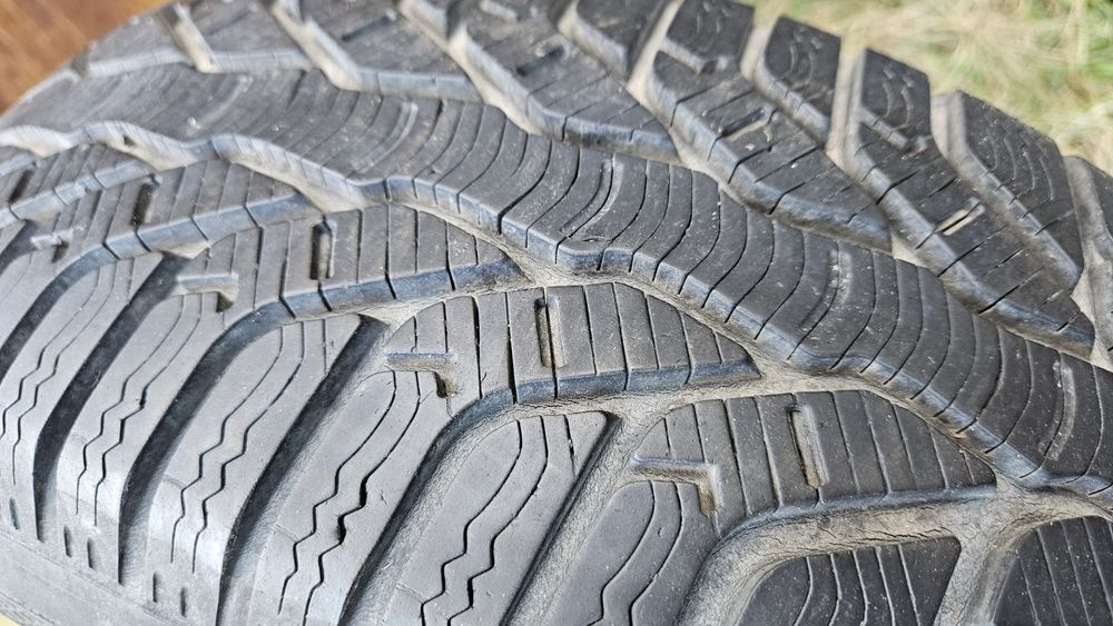 2бр гуми 195 65 15 клебер