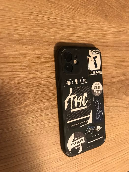 iPhone 12 в добро състояние