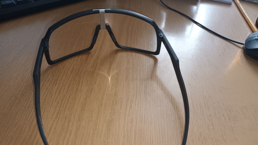 Oakley Sunglasses Sutro 009406 Carbon Frame Photochromic Lense