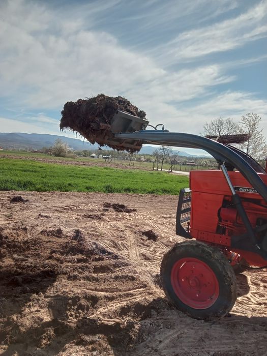 Incarcator tractor 650