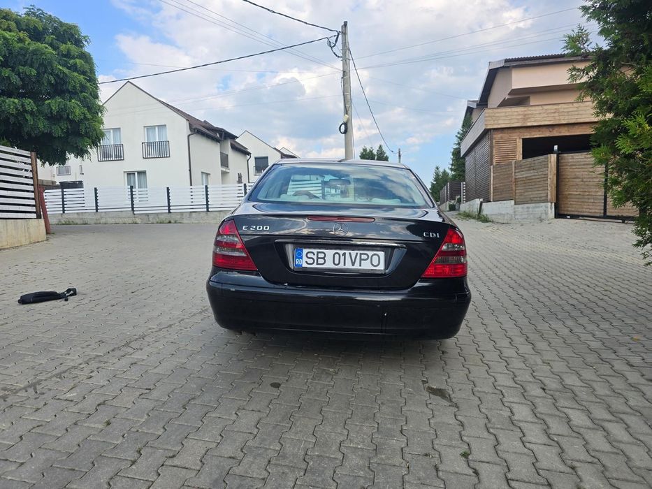 Mercedes-Benz E Mercedes-Benz E 220 CDI – W211 – Diesel