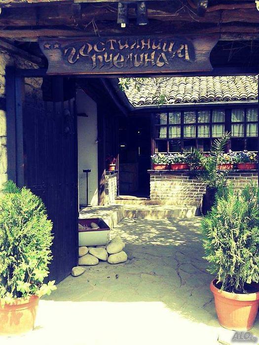 Дава се под наем Заведение в Варна, м-т Пчелина - 500 кв.м за 1530 € - Снимка #3