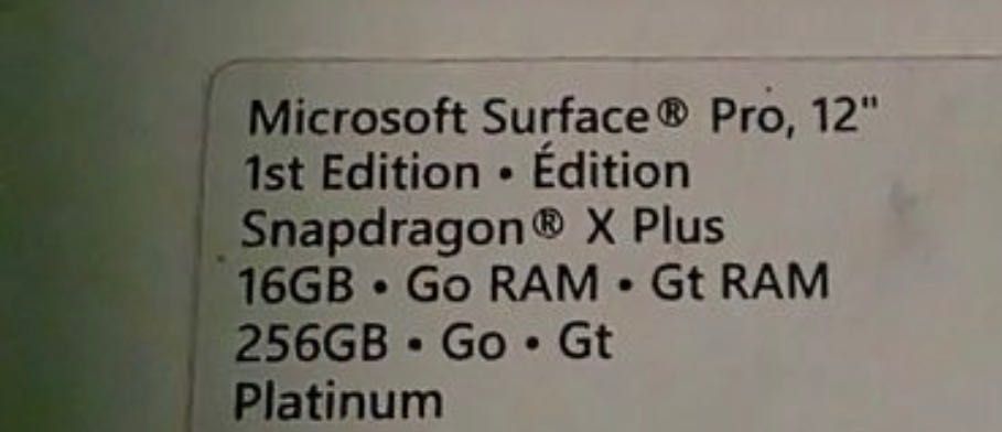 Vând +CADOU - Laptop 2in1 Microsoft Surface 12” Pro