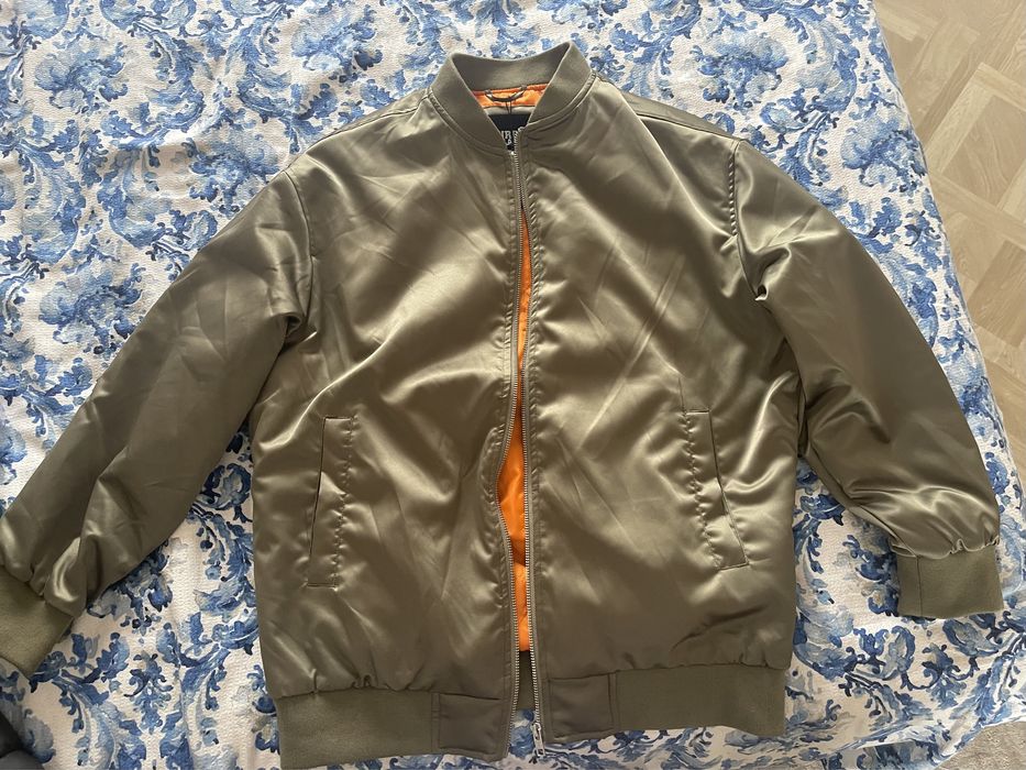 Куртка Бомбер новый