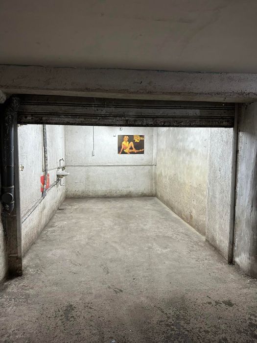 Дава се под наем Гараж / Паркомясто в Пловдив, Център - 30 кв.м за 102 € - Снимка #2