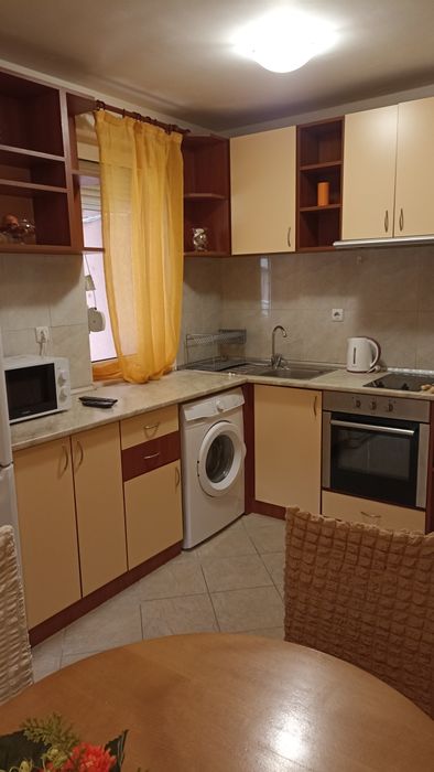 Дава се под наем Двустаен апартамент в Варна, Център - 60 кв.м за 612 € - Снимка #7