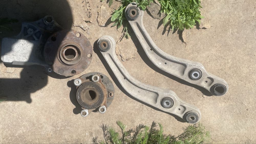 Суппорт тормозной, рычаг задняя Ауди А8