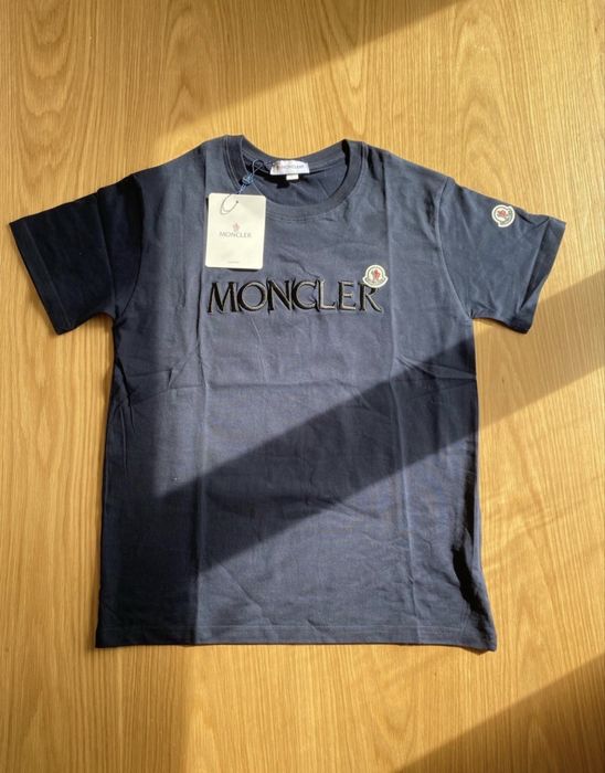Футболка H&M,Moncler