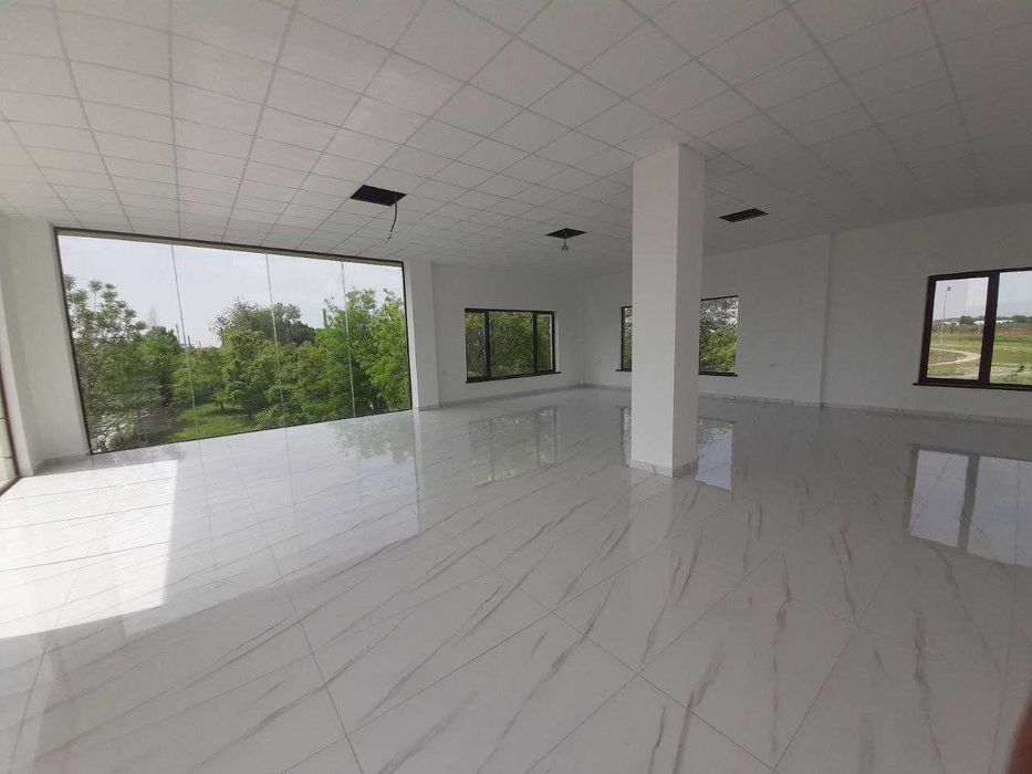 Продается новый двух этажный магазин