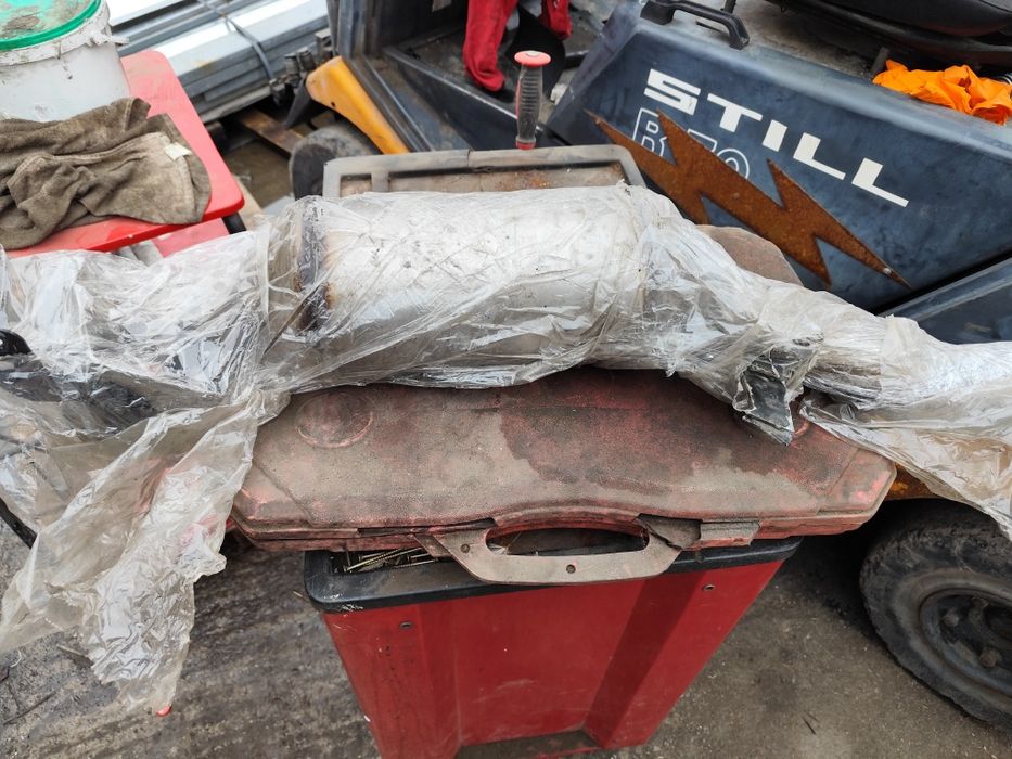 Piese Mercedes R Class W251 catalizator, roata rezerva slim, consola c