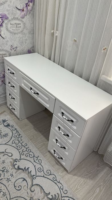 Продается компьютерный стол