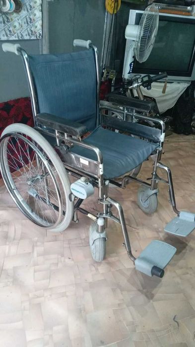 Продам инвалидные Коляски