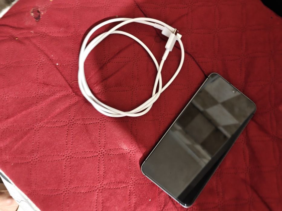 Samsung Galaxy S24 liber retea