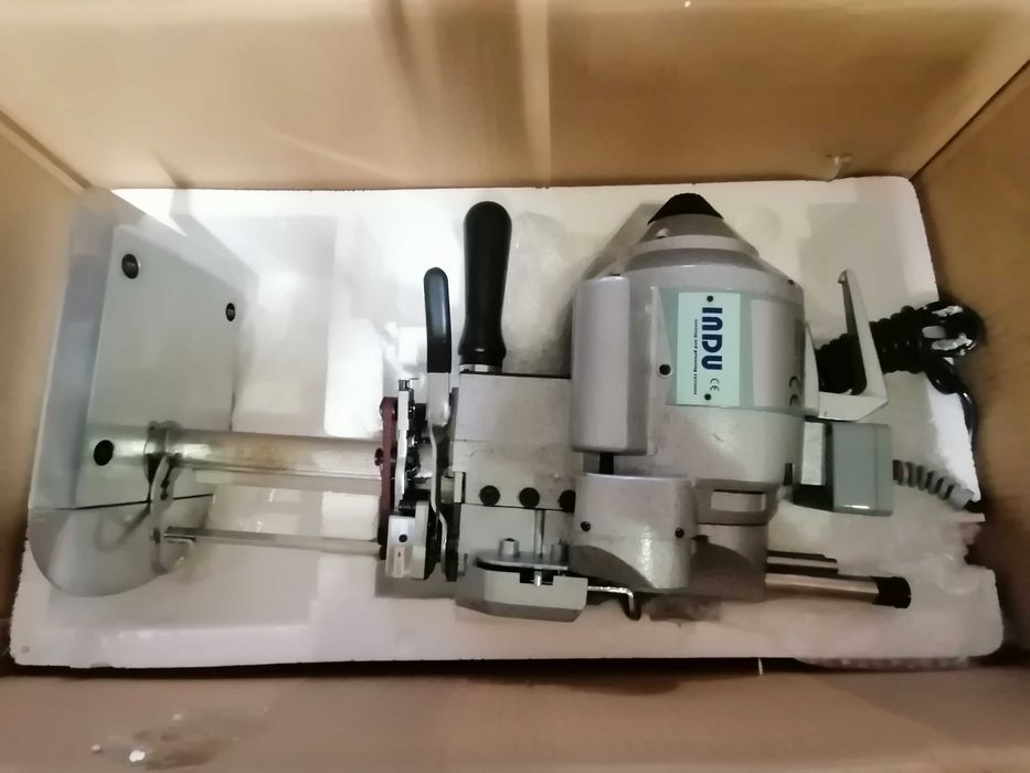 LICHIDARE ATELIER! Linie Profesională Croitorie și Broderie (7 Mașini + Mobilier Complet)