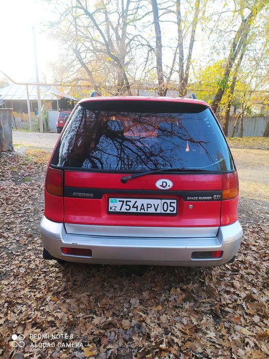 Митсубиси Спейс руннер