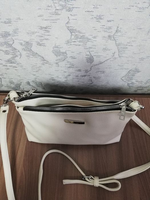 Продам женские сумки .