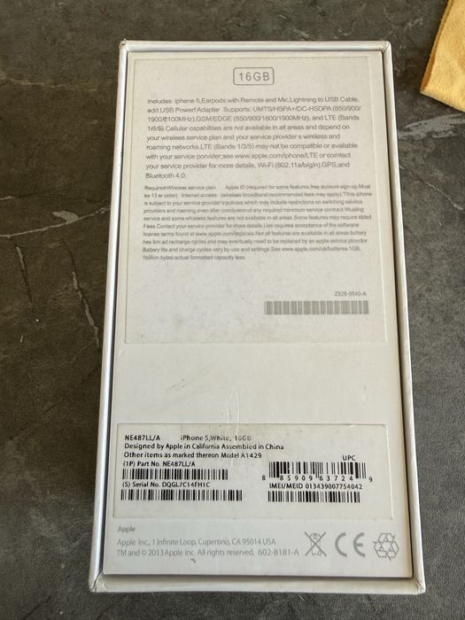Sotiladi: iPhone 5, oq rang, 16 GB