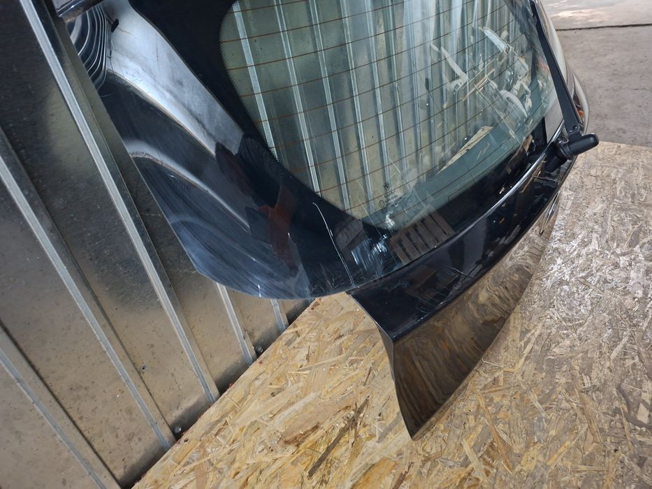 Haion complet BMW Seria 1 E87 Culoare 475 Black Sapphire portbagaj