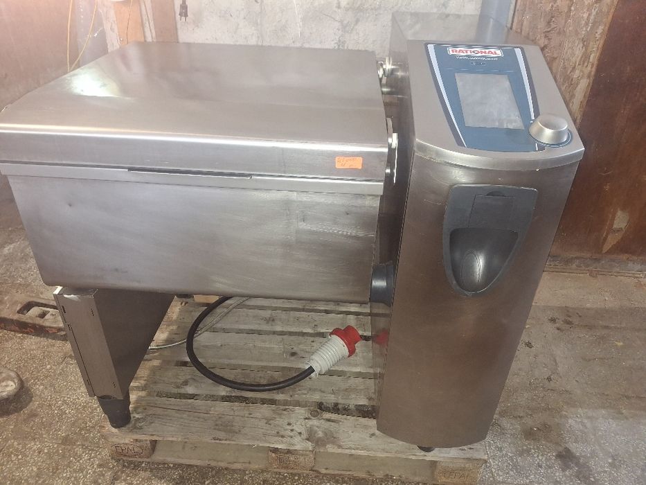 RATIONAL варио куукинг център 100 литра. Обръщатълен тиган