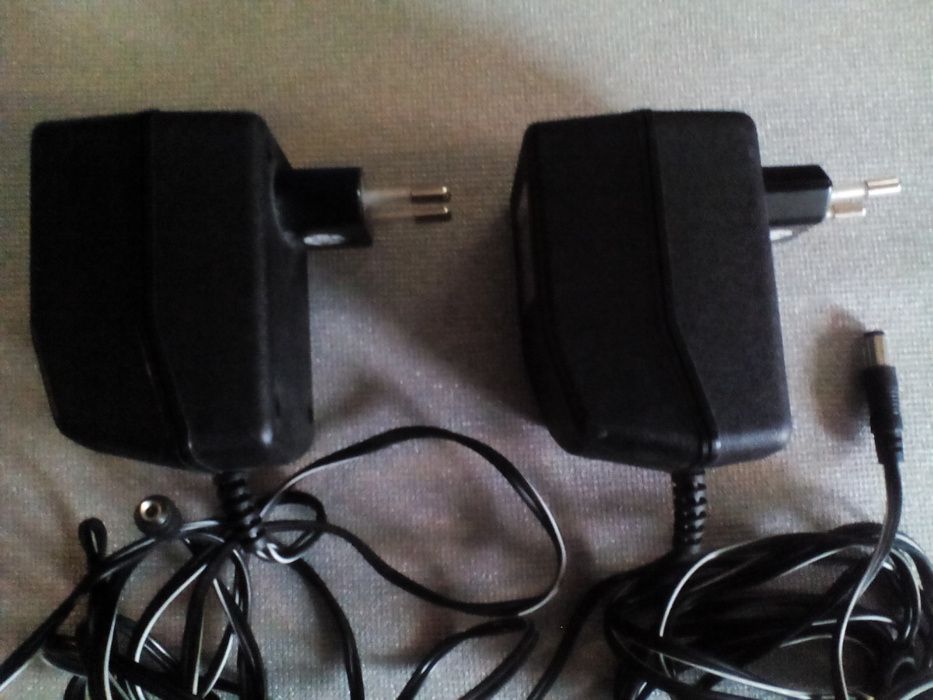 Адаптери АС/DC 9V, 900 mA