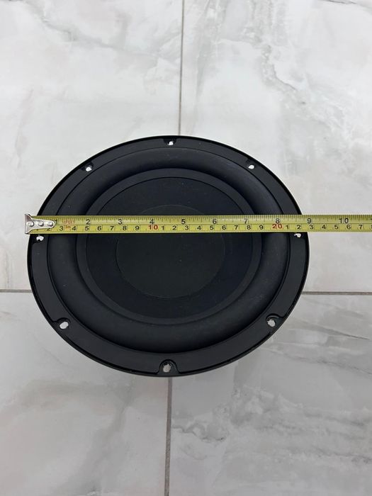 De la harman kardon Dif de BASS