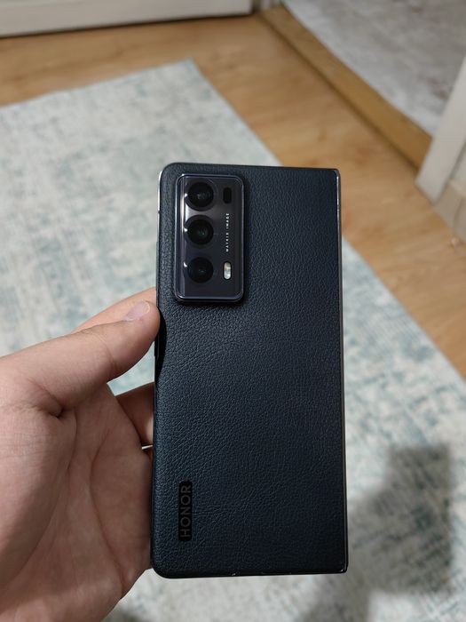 Обмен Honor magic v2