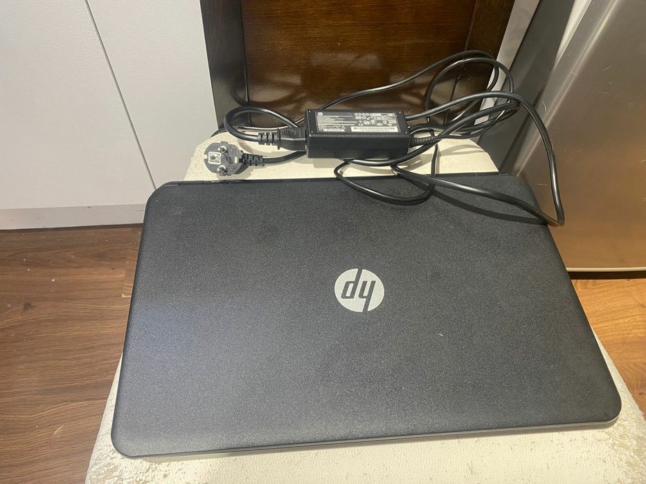 Ухоженный ультрабук HP intel core N2840/SSD256GB/Windows 10