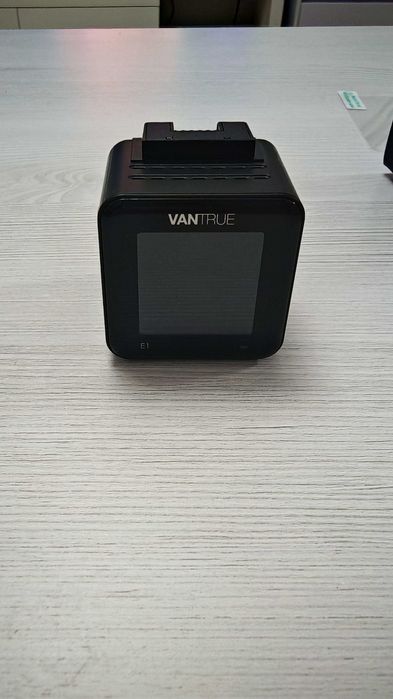 Видеорегистратор Vantrue E1