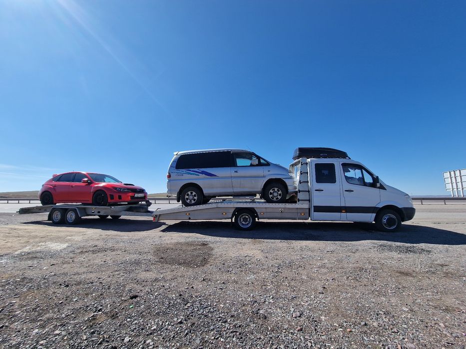 Эвакуатор-автовоз Мерседес спринтер на две машины.
